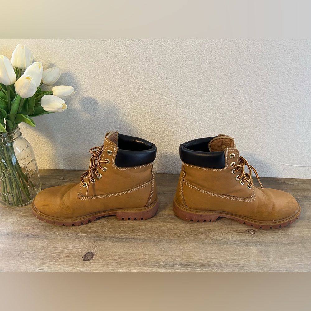 Women’s safeTstep Non-slip Boots Size 7W